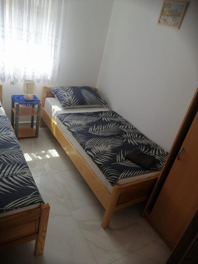 Apartmani Trupeljak Мандре Екстериор снимка