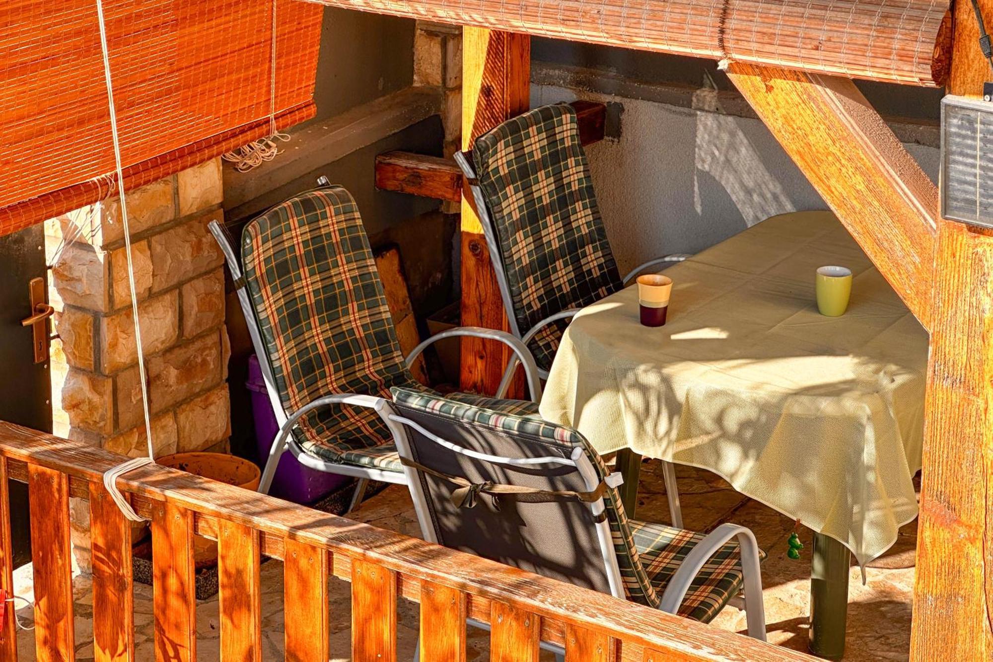 Apartmani Trupeljak Мандре Екстериор снимка