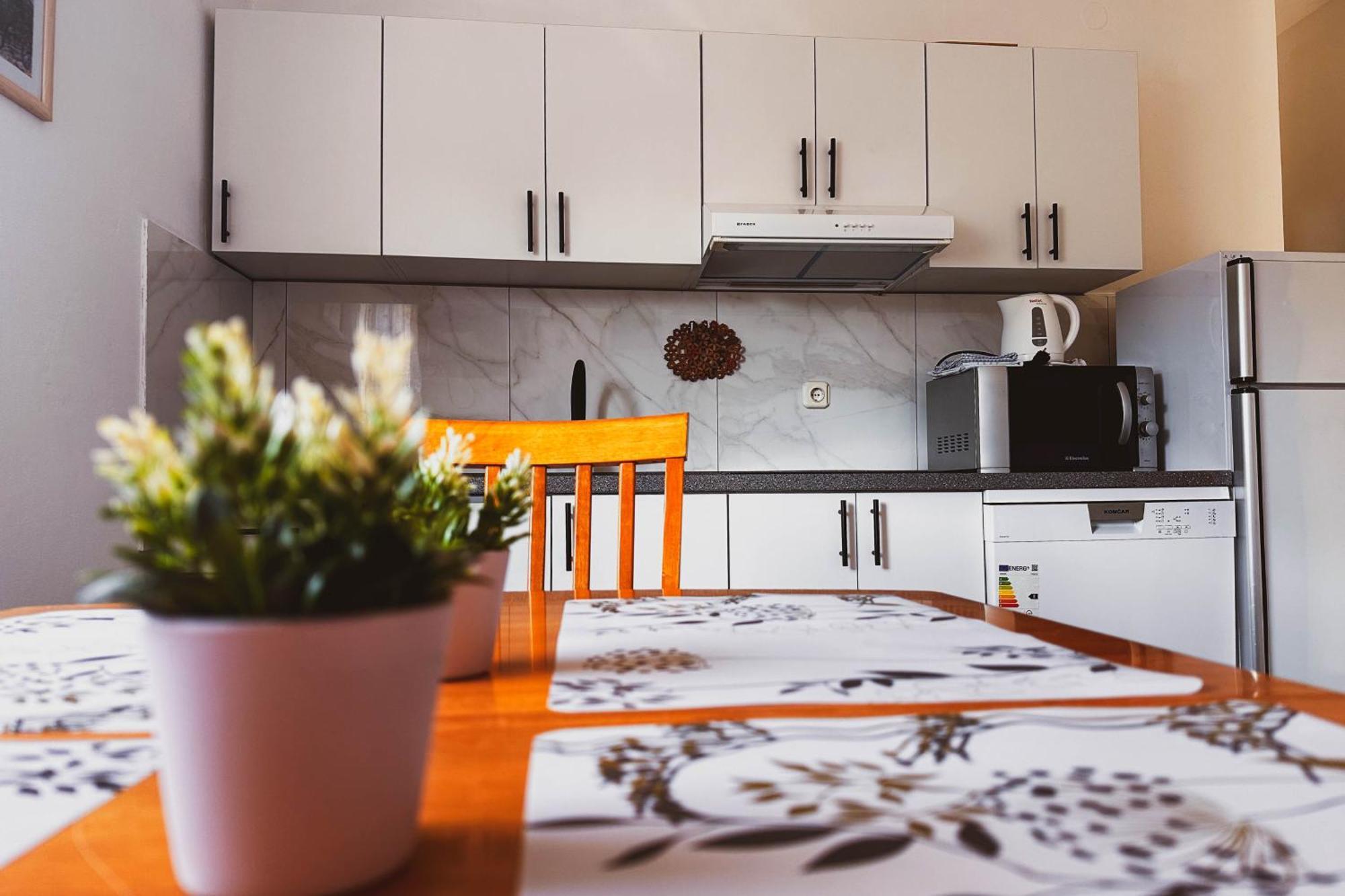 Apartmani Trupeljak Мандре Екстериор снимка