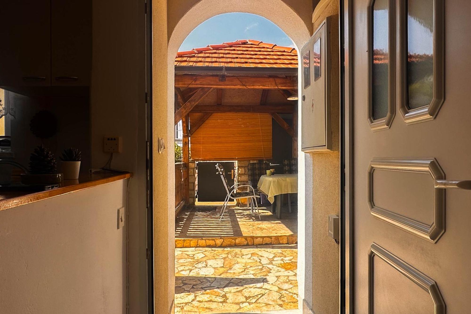 Apartmani Trupeljak Мандре Екстериор снимка